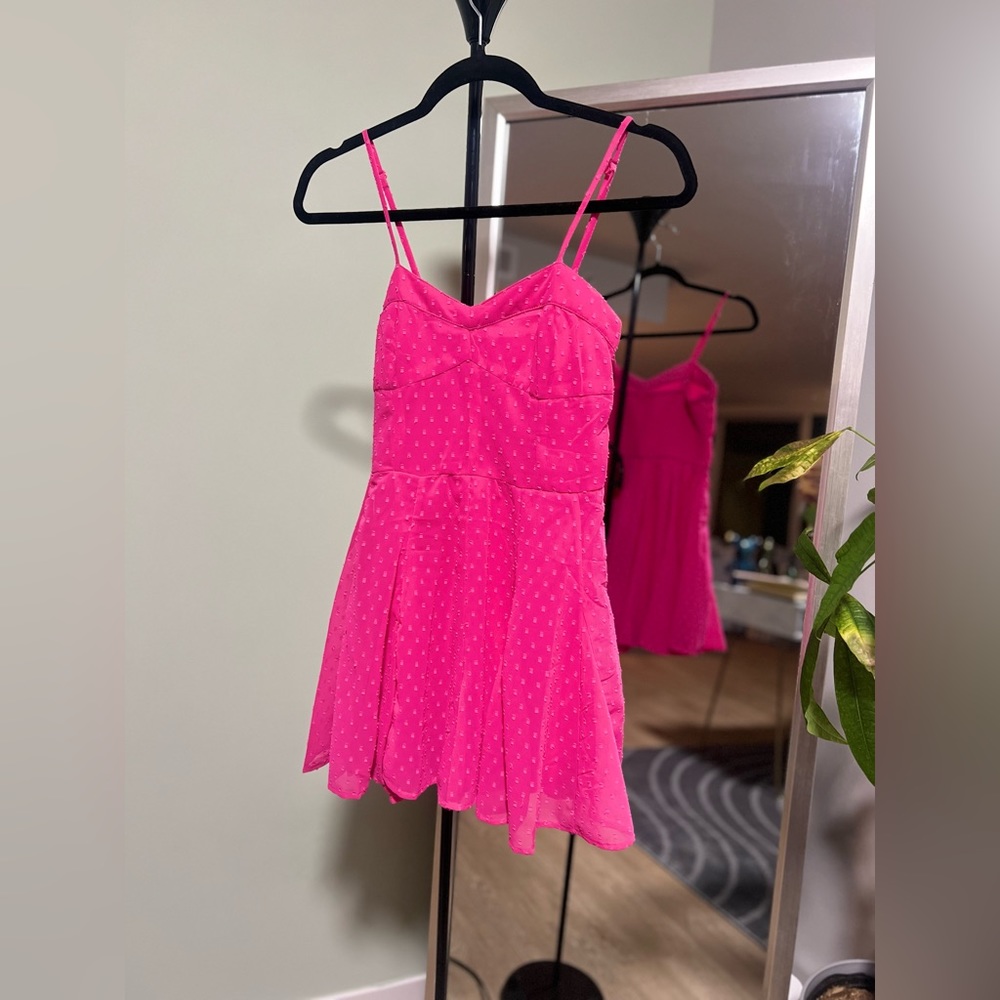 NWOT Japna Pink Swiss Dot Ruffle Sleeveless Romper - Small - NEVER WORN